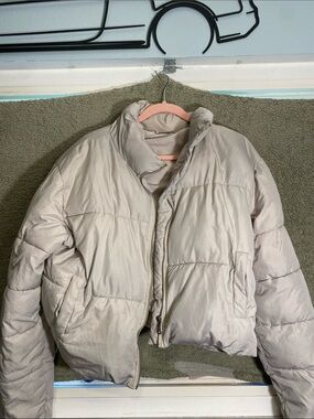 Double Zero Light Beige Cropped Puffer Jacket